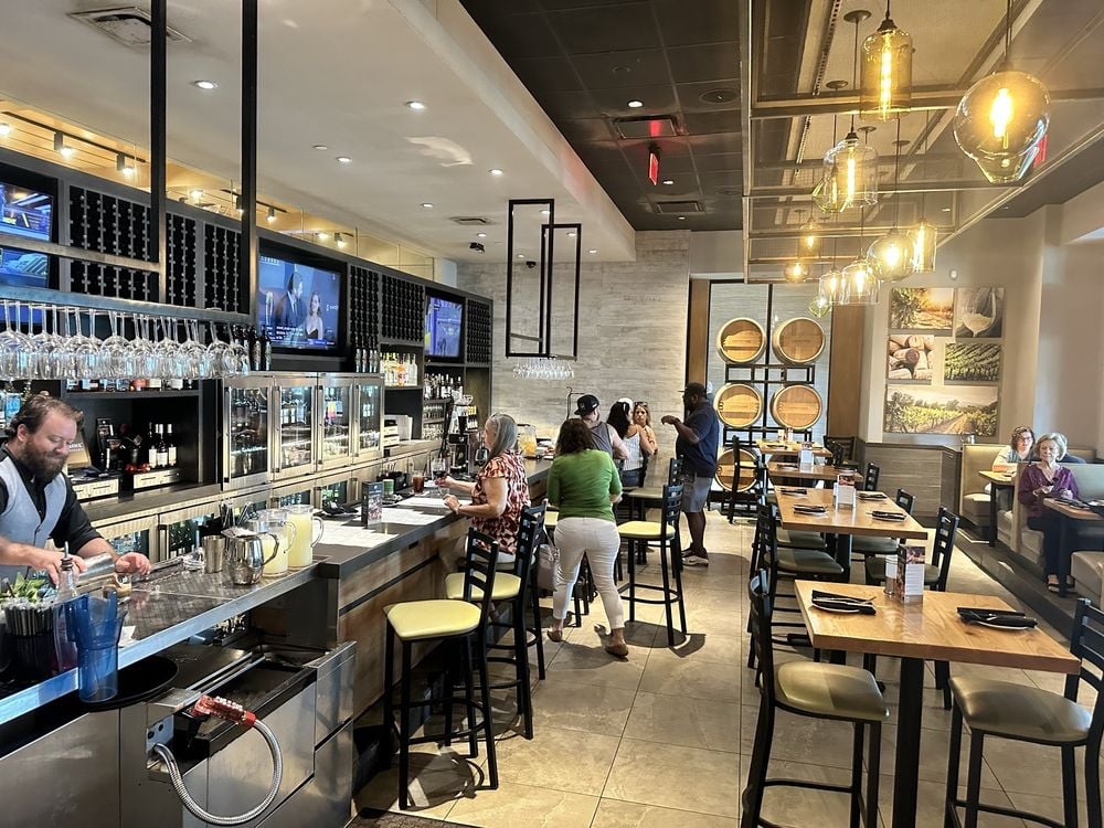 Cooper's Hawk Winery — 0.6 mi from Voodoo Bayou